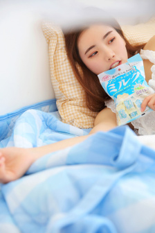 年轻的老师在线看